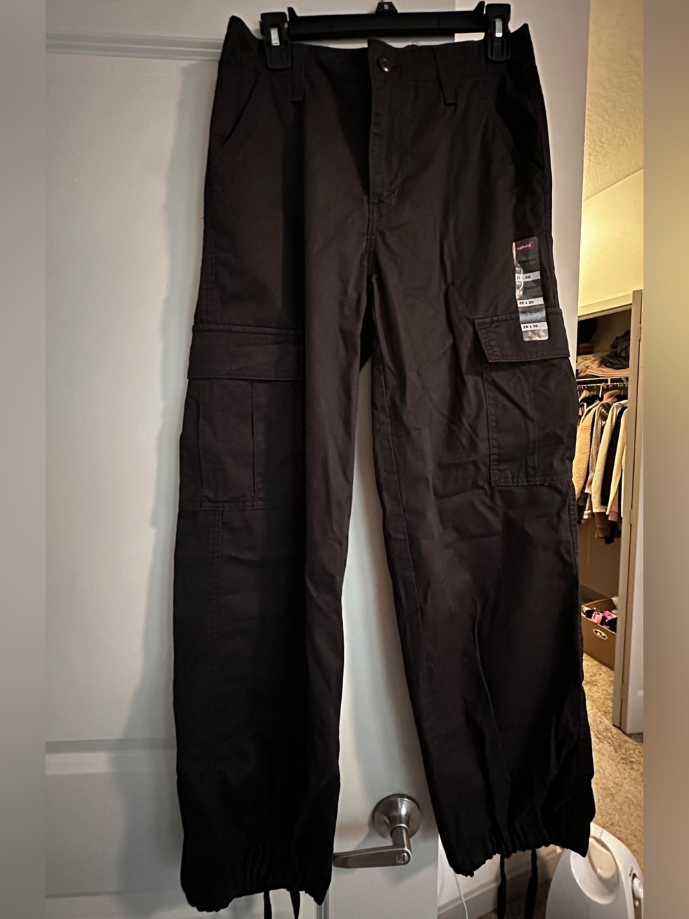 Levi’s Woman’s Cargo ‘94 Baggy Pants Size 26